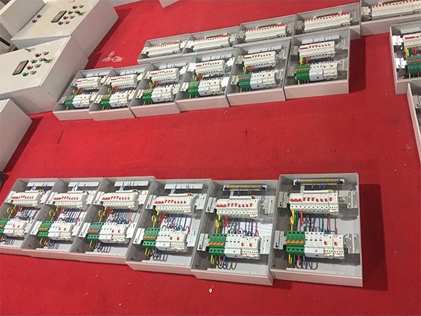 浪涌保護(hù)器