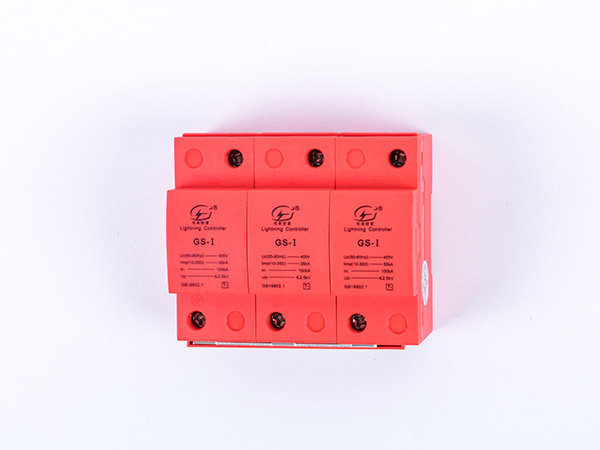 家用光伏浪涌保護(hù)器應(yīng)該如何正確應(yīng)用？